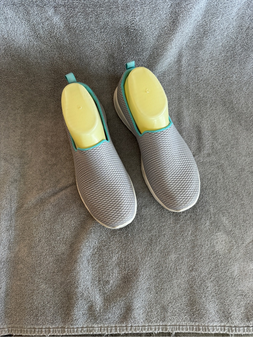 Skechers GO WALK Slip-On Mesh Sneakers Light Gray Size 7 (fits like 7.5-8)